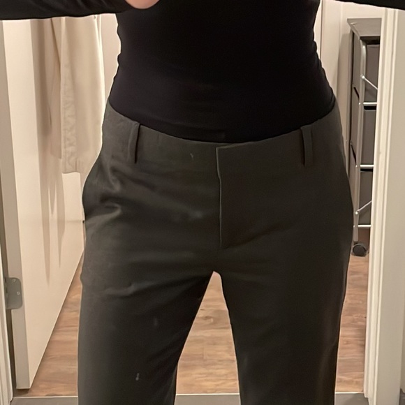 Theory Size 4 Gray Wool Slacks 🌚 - Picture 7 of 9